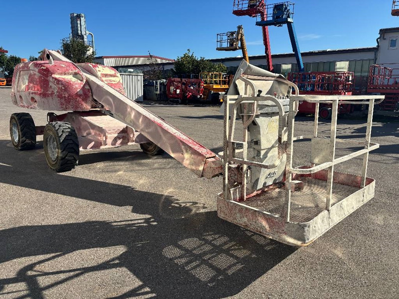 JLG 400 S 14,20m Diesel 4x4 Teleskop-Arbeitsbühne - شاحنة ذراع مفصلي: صورة 4 JLG 400 S 14,20m Diesel 4x4 Teleskop-Arbeitsbühne - شاحنة ذراع مفصلي: صورة 4