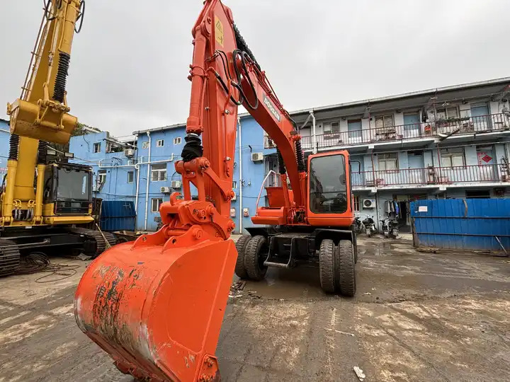 15ton Used Wheel Excavator Doosan Dh150w-7 Made In Korea For Sale With Original Good Running Condition In Shanghai - حفارة دولاب: صورة 3 15ton Used Wheel Excavator Doosan Dh150w-7 Made In Korea For Sale With Original Good Running Condition In Shanghai - حفارة دولاب: صورة 3