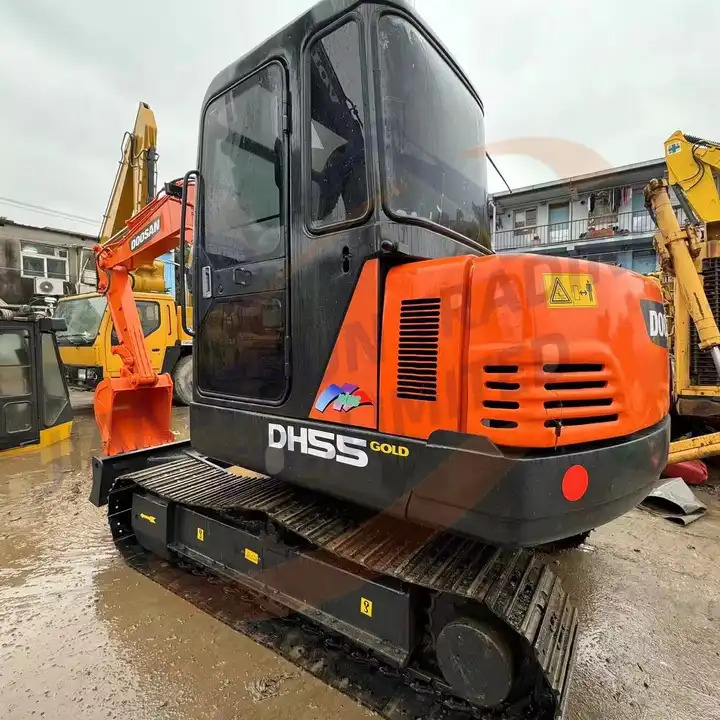 2018 Easy to operate 5 ton dh55 used doosan daewoo 55 crawler excavator dh 55 for sale dh55gold dh55-7 - حفارة: صورة 1 2018 Easy to operate 5 ton dh55 used doosan daewoo 55 crawler excavator dh 55 for sale dh55gold dh55-7 - حفارة: صورة 1