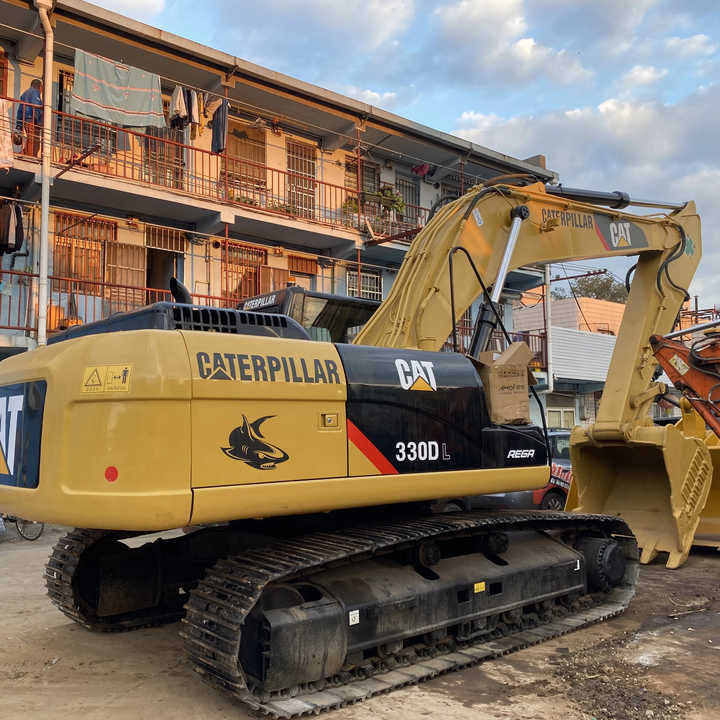 30 Ton Heavy Excavator Japan Origin Cat 330d 330dl 330d2 Fairly Used Caterpillar Mining Excavator With Jack Hammer In Shanghai - حفار زحاف: صورة 1 30 Ton Heavy Excavator Japan Origin Cat 330d 330dl 330d2 Fairly Used Caterpillar Mining Excavator With Jack Hammer In Shanghai - حفار زحاف: صورة 1