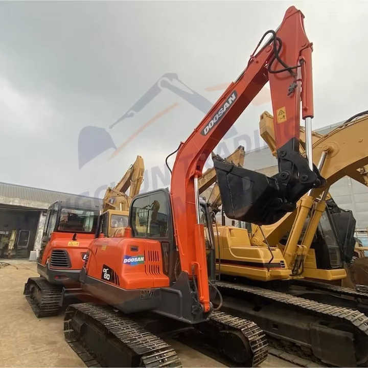 Awesome Performance good price Korea Imported Small Scale Used Doosan Dx60 Excavator - حفار زحاف: صورة 1 Awesome Performance good price Korea Imported Small Scale Used Doosan Dx60 Excavator - حفار زحاف: صورة 1