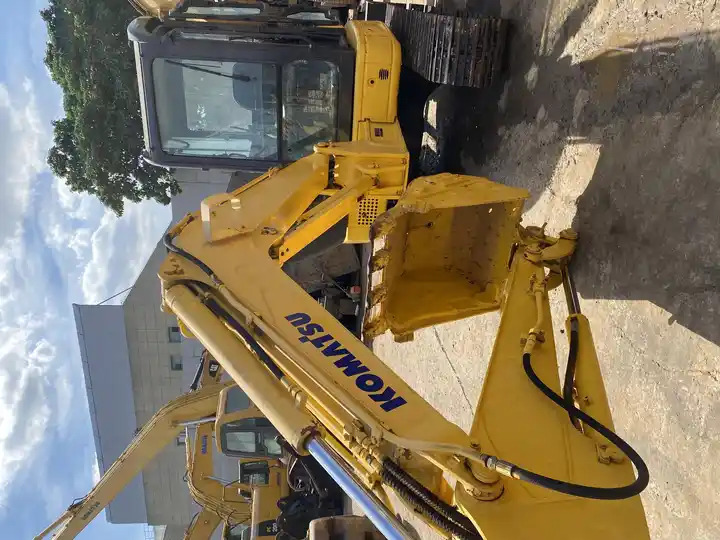 حفار زحاف Best-selling Japan Original Second Hand Earth-moving Machinery Cheap Mini Used Komatsu Pc55mr Excavator in Shanghai: صورة 6
