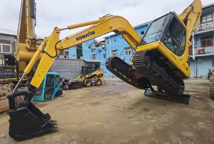 Best-selling Original Japan Small-scale Used Digger Excellent Condition Second Hand Komatsu Pc60-7 Crawler Excavator - حفار زحاف: صورة 5 Best-selling Original Japan Small-scale Used Digger Excellent Condition Second Hand Komatsu Pc60-7 Crawler Excavator - حفار زحاف: صورة 5