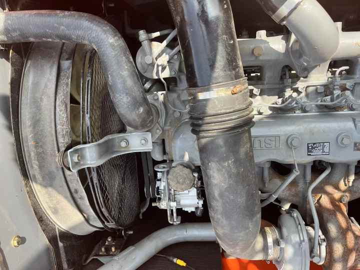 Digger Micro Crawler Excavator Used Hitachi ZX200 Crawler Excavator Hot Sale In Stock, Hitachi Excavators - حفار زحاف: صورة 3 Digger Micro Crawler Excavator Used Hitachi ZX200 Crawler Excavator Hot Sale In Stock, Hitachi Excavators - حفار زحاف: صورة 3