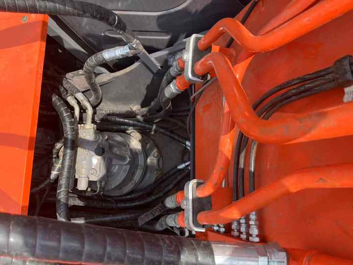 Digger Micro Crawler Excavator Used Hitachi ZX200 Crawler Excavator Hot Sale In Stock, Hitachi Excavators - حفار زحاف: صورة 4 Digger Micro Crawler Excavator Used Hitachi ZX200 Crawler Excavator Hot Sale In Stock, Hitachi Excavators - حفار زحاف: صورة 4