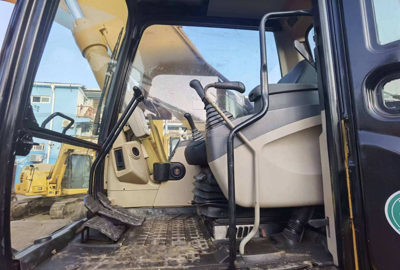 Excellent Condition Used Japan Original Caterpillar Cat 330CL Excavator for Sale - حفار زحاف: صورة 4 Excellent Condition Used Japan Original Caterpillar Cat 330CL Excavator for Sale - حفار زحاف: صورة 4