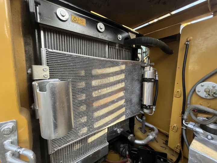 Good Price CAT 305.5E 307 308C 308D 308E 312D 315D 320C 320D Second Hand 7 Tons Used Mini Crawler Excavator For Sale - حفارة مُصَّغرة: صورة 4 Good Price CAT 305.5E 307 308C 308D 308E 312D 315D 320C 320D Second Hand 7 Tons Used Mini Crawler Excavator For Sale - حفارة مُصَّغرة: صورة 4