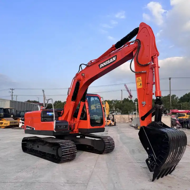 High Quality Doosan Dx300LC Dx140LC Dx60-9c Dx60 Dx225 LC Excavator Dx225 Dx300 Doosan Excavator in Stock for Sale - حفار زحاف: صورة 2 High Quality Doosan Dx300LC Dx140LC Dx60-9c Dx60 Dx225 LC Excavator Dx225 Dx300 Doosan Excavator in Stock for Sale - حفار زحاف: صورة 2