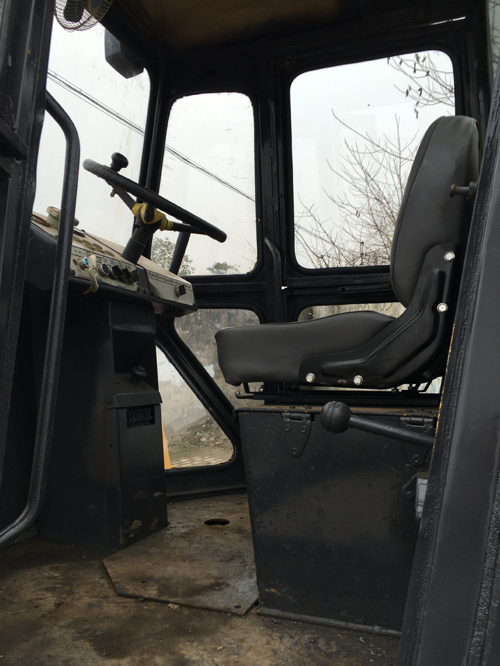 High Quality Used 15 Ton Vibratory Road Roller Dynapac Ca30d Single-drum Soil Compactor Cummins Engine In Shanghai - مدحلة اسفلت: صورة 2 High Quality Used 15 Ton Vibratory Road Roller Dynapac Ca30d Single-drum Soil Compactor Cummins Engine In Shanghai - مدحلة اسفلت: صورة 2