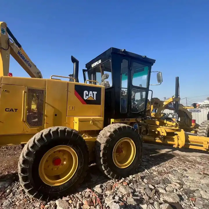 High quality CAT 140k Used motor grader original cat motor grader 140k in cheap price on sale - ممهدة: صورة 1 High quality CAT 140k Used motor grader original cat motor grader 140k in cheap price on sale - ممهدة: صورة 1