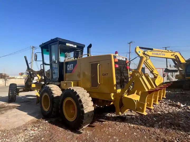 High quality CAT 140k Used motor grader original cat motor grader 140k in cheap price on sale - ممهدة: صورة 3 High quality CAT 140k Used motor grader original cat motor grader 140k in cheap price on sale - ممهدة: صورة 3