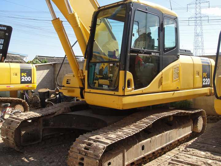 Hot Sell Komatsu PC220 Buy Komatsu PC220 Kamatsu Excavator PC220 Price New Komatsu PC220 Pc200 Pc240 Excavator - حفارة: صورة 3 Hot Sell Komatsu PC220 Buy Komatsu PC220 Kamatsu Excavator PC220 Price New Komatsu PC220 Pc200 Pc240 Excavator - حفارة: صورة 3