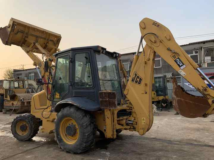 JCB 3cX backhoe loader manufactured in 2022 with telescopic boom JCB3CX JCB4CX JCB 3DX - جرافة حفار: صورة 5 JCB 3cX backhoe loader manufactured in 2022 with telescopic boom JCB3CX JCB4CX JCB 3DX - جرافة حفار: صورة 5