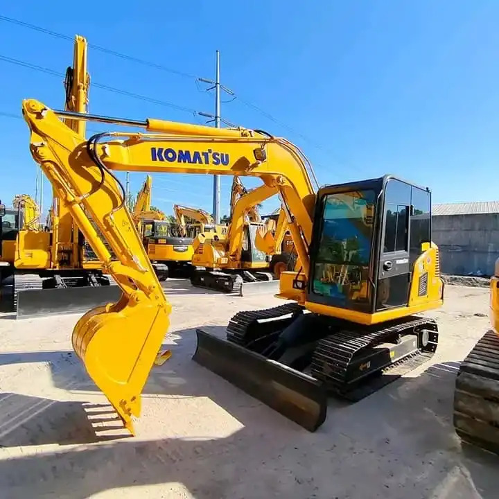 Japan Second Hand Used Hydraulic Crawler Excavator PC55 PC60 PC35 PC120 Digger Komatsu PC60-7 Excavator - حفارة: صورة 1 Japan Second Hand Used Hydraulic Crawler Excavator PC55 PC60 PC35 PC120 Digger Komatsu PC60-7 Excavator - حفارة: صورة 1