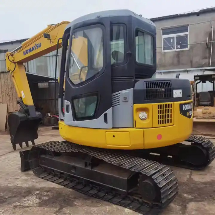 Japan Surplus Backhoe Excavator Komatsu Pc78us Pc60 Tracked Excavator With Blade Dozer For The Philippines in Shanghai - حفار زحاف: صورة 1 Japan Surplus Backhoe Excavator Komatsu Pc78us Pc60 Tracked Excavator With Blade Dozer For The Philippines in Shanghai - حفار زحاف: صورة 1