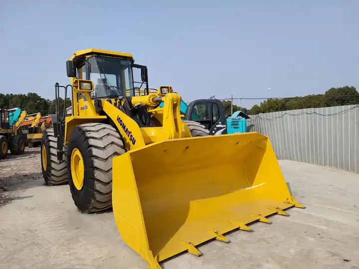 Japan original Used Komatsu WA380 WA 470 payloader komatsu front end loader komatsu wa380-3 WA470-3 loader - اللودر بعجل: صورة 4 Japan original Used Komatsu WA380 WA 470 payloader komatsu front end loader komatsu wa380-3 WA470-3 loader - اللودر بعجل: صورة 4
