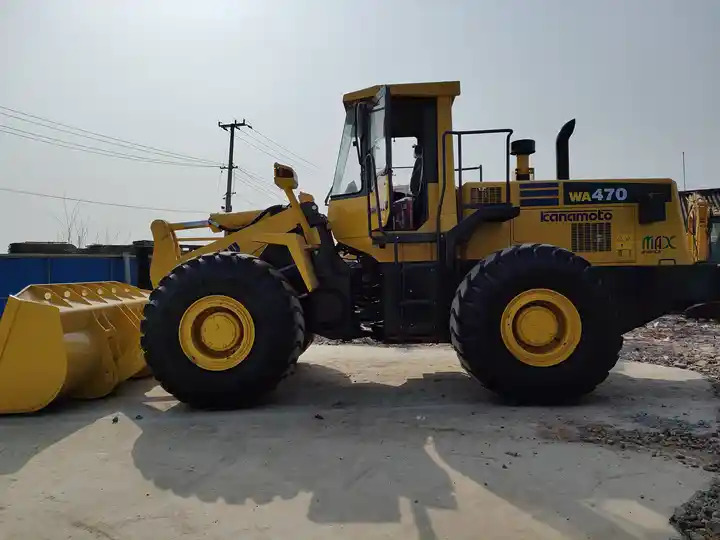 Japan original Used Komatsu WA380 WA 470 payloader komatsu front end loader komatsu wa380-3 WA470-3 loader - اللودر بعجل: صورة 5 Japan original Used Komatsu WA380 WA 470 payloader komatsu front end loader komatsu wa380-3 WA470-3 loader - اللودر بعجل: صورة 5