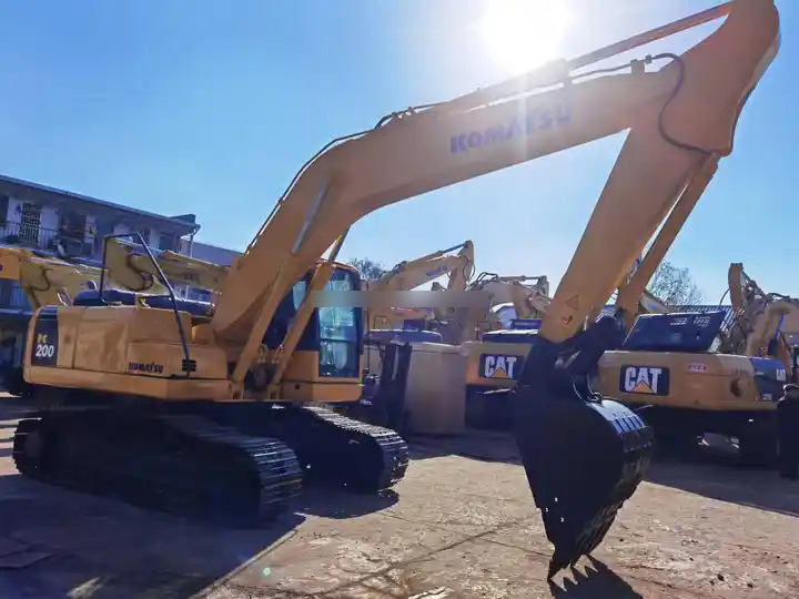 New Arrival Second Hand Pc200-8 Komatsu 20 Ton Crawler Excavator Komatsu Pc 200-8 Used Komatsu Pc 200 Excavator For Sale - حفارة: صورة 3 New Arrival Second Hand Pc200-8 Komatsu 20 Ton Crawler Excavator Komatsu Pc 200-8 Used Komatsu Pc 200 Excavator For Sale - حفارة: صورة 3