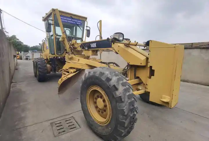 Orginal used cat 140K motor grader with CAT C7 engine in Shanghai China - ممهدة: صورة 3 Orginal used cat 140K motor grader with CAT C7 engine in Shanghai China - ممهدة: صورة 3