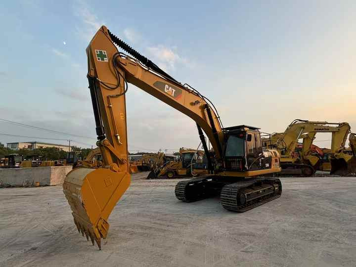 Original Japan Cat Excavadora Caterpillar 330D2L Excavator Digger Cat 330d Heavy Machinery for Construction - حفارة: صورة 4 Original Japan Cat Excavadora Caterpillar 330D2L Excavator Digger Cat 330d Heavy Machinery for Construction - حفارة: صورة 4