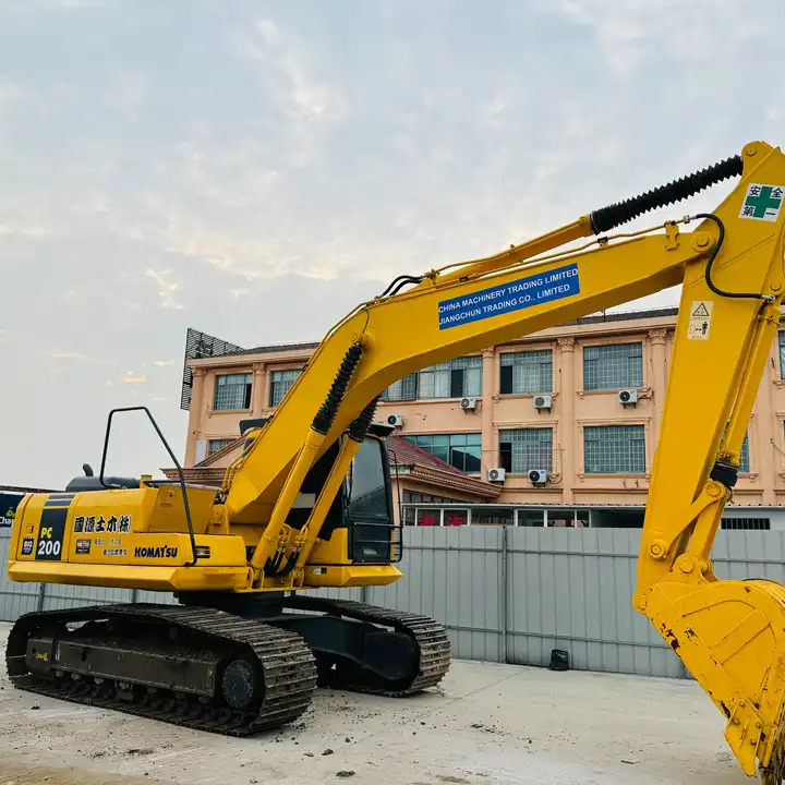 Original Japan Used Crawler Excavator Komatsu Pc200lc-7 Pc220lc-7 A/c Cabin In Shanghai - حفار زحاف: صورة 1 Original Japan Used Crawler Excavator Komatsu Pc200lc-7 Pc220lc-7 A/c Cabin In Shanghai - حفار زحاف: صورة 1