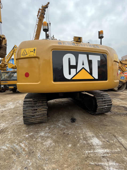 Original japan Used CAT 320D 320D2 crawler excavator CAT 320 used excavators 20 tons excavator for sale - حفار زحاف: صورة 4 Original japan Used CAT 320D 320D2 crawler excavator CAT 320 used excavators 20 tons excavator for sale - حفار زحاف: صورة 4