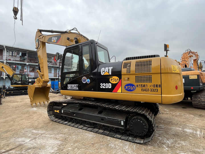 Original japan Used CAT 320D 320D2 crawler excavator CAT 320 used excavators 20 tons excavator for sale - حفار زحاف: صورة 2 Original japan Used CAT 320D 320D2 crawler excavator CAT 320 used excavators 20 tons excavator for sale - حفار زحاف: صورة 2