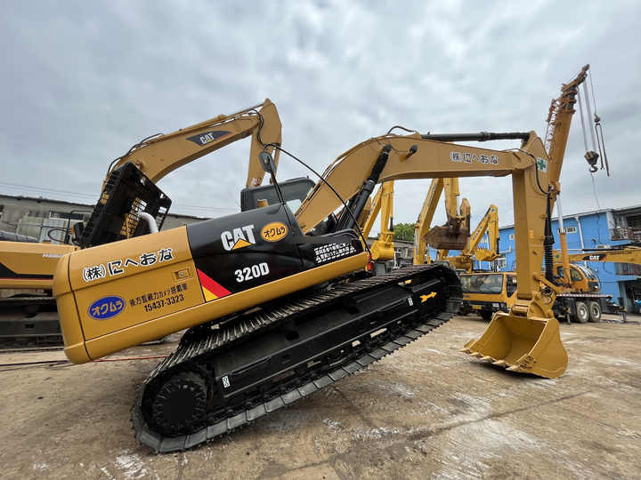 Original japan used CAT 320D 320D2 crawler excavator CAT 320 used excavators second hand excavator for sale - حفار زحاف: صورة 5 Original japan used CAT 320D 320D2 crawler excavator CAT 320 used excavators second hand excavator for sale - حفار زحاف: صورة 5