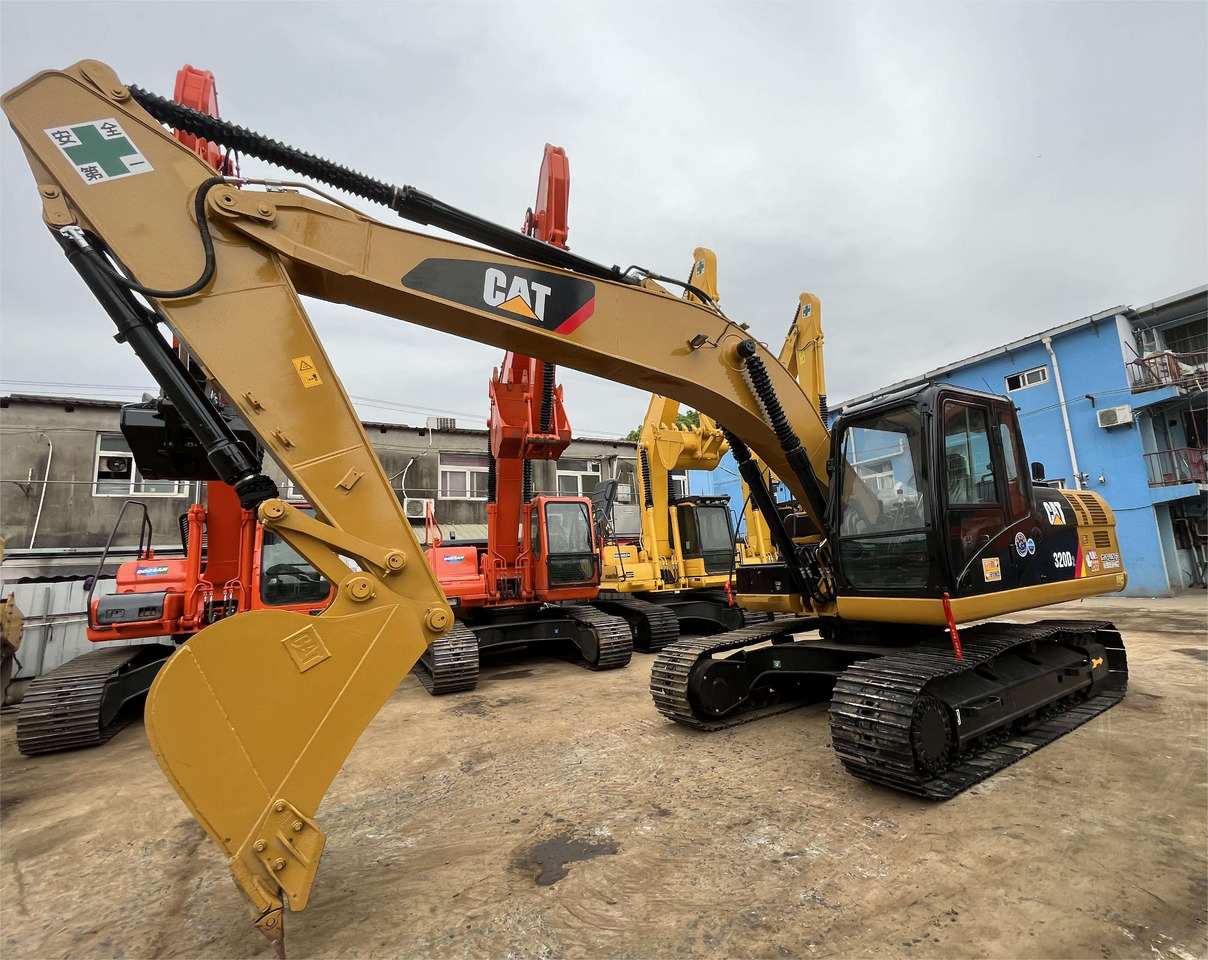 Second Hand Cat Excavator CAT 320D High Quality Japan Used Construction Machine 20ton Excavator - حفارة: صورة 1 Second Hand Cat Excavator CAT 320D High Quality Japan Used Construction Machine 20ton Excavator - حفارة: صورة 1