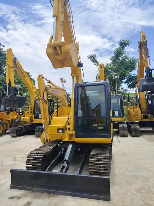 Second Hand Hydraulic Mini Excavators Small Mining 5 Ton Digger PC30 PC35 Sy55c PC60 Used Crawler Excavator - حفارة: صورة 2 Second Hand Hydraulic Mini Excavators Small Mining 5 Ton Digger PC30 PC35 Sy55c PC60 Used Crawler Excavator - حفارة: صورة 2