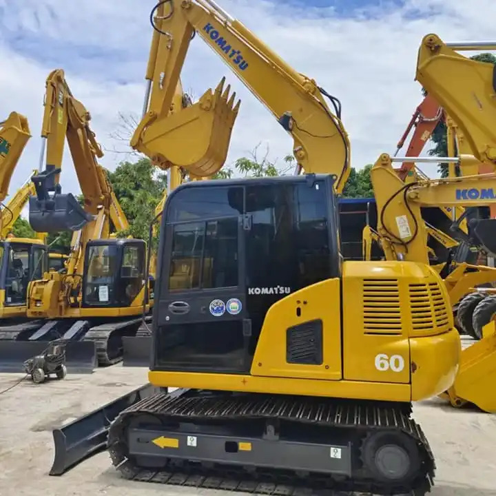Second Hand Hydraulic Mini Excavators Small Mining 5 Ton Digger PC30 PC35 Sy55c PC60 Used Crawler Excavator - حفارة: صورة 1 Second Hand Hydraulic Mini Excavators Small Mining 5 Ton Digger PC30 PC35 Sy55c PC60 Used Crawler Excavator - حفارة: صورة 1