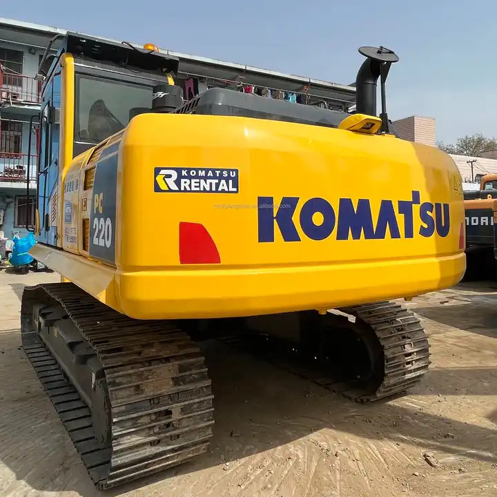 Second hand komatsu PC200 pc200-7 pc200-8 pc220 excavator low price high quality Construction works machinery in good condition - حفار زحاف: صورة 1 Second hand komatsu PC200 pc200-7 pc200-8 pc220 excavator low price high quality Construction works machinery in good condition - حفار زحاف: صورة 1