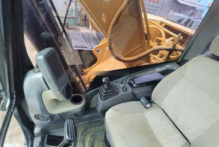 Used 320d Excavator 320d2 Excavator Cat 320dl Excavator Cat 330d Excavator used/secondhand/old original Cat - حفار زحاف: صورة 3 Used 320d Excavator 320d2 Excavator Cat 320dl Excavator Cat 330d Excavator used/secondhand/old original Cat - حفار زحاف: صورة 3