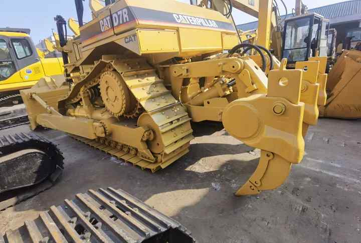 Used Bulldozers CAT D7R D8R with low price in Low Working Hour - جرافة: صورة 5 Used Bulldozers CAT D7R D8R with low price in Low Working Hour - جرافة: صورة 5