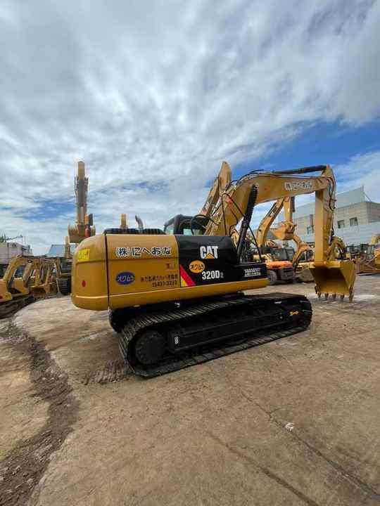 Used CAT second hand Caterpillar 320 320B 320C 320D Excavator Excavadoras de segunda mano - حفارة: صورة 5 Used CAT second hand Caterpillar 320 320B 320C 320D Excavator Excavadoras de segunda mano - حفارة: صورة 5