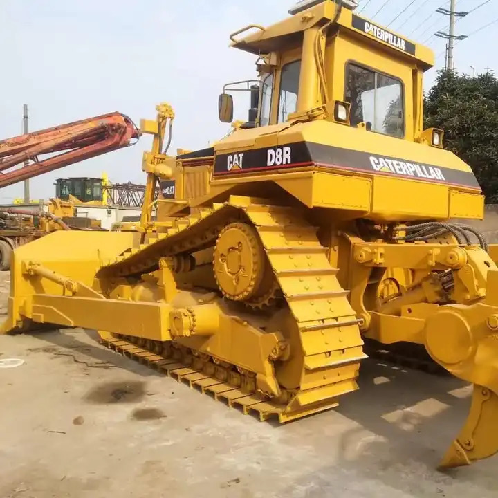 Used Caterpillar bulldozer CAT D8R on sale - جرافة: صورة 1 Used Caterpillar bulldozer CAT D8R on sale - جرافة: صورة 1