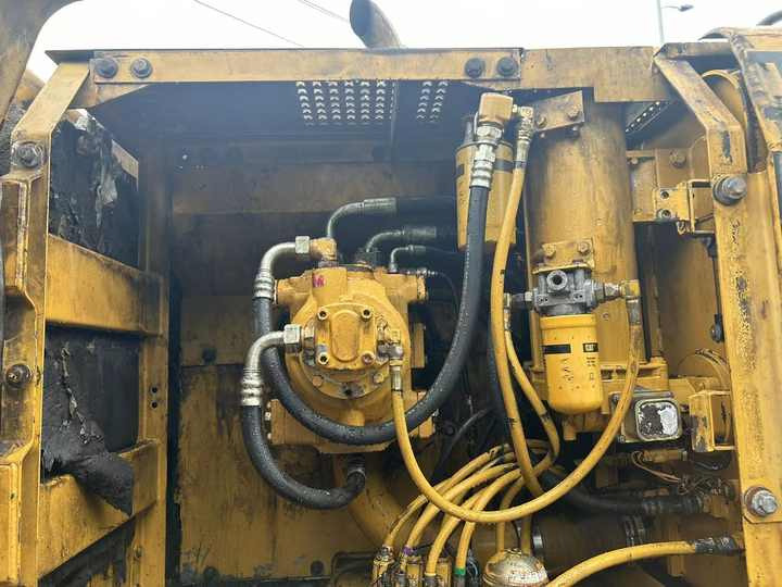 Used Excavator Cat 320bl Best Second Hand Excavator Caterpillar 320 320d 320b for Sale in Shanghai - حفار زحاف: صورة 5 Used Excavator Cat 320bl Best Second Hand Excavator Caterpillar 320 320d 320b for Sale in Shanghai - حفار زحاف: صورة 5
