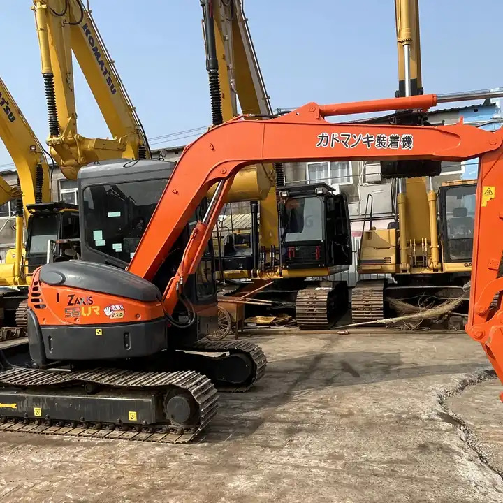 Used Hitachi excavator ZX55UR in good condition for sale - حفارة مُصَّغرة: صورة 1 Used Hitachi excavator ZX55UR in good condition for sale - حفارة مُصَّغرة: صورة 1