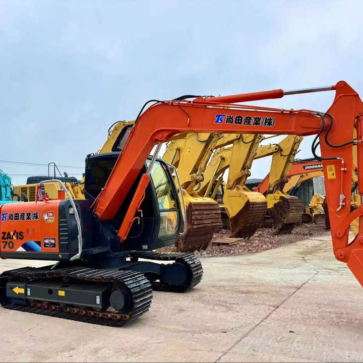 Used Japanese Excavator Hitachi 70 for Sale Hitachi 70 Excavator Hitachi Zx70 - حفارة: صورة 1 Used Japanese Excavator Hitachi 70 for Sale Hitachi 70 Excavator Hitachi Zx70 - حفارة: صورة 1