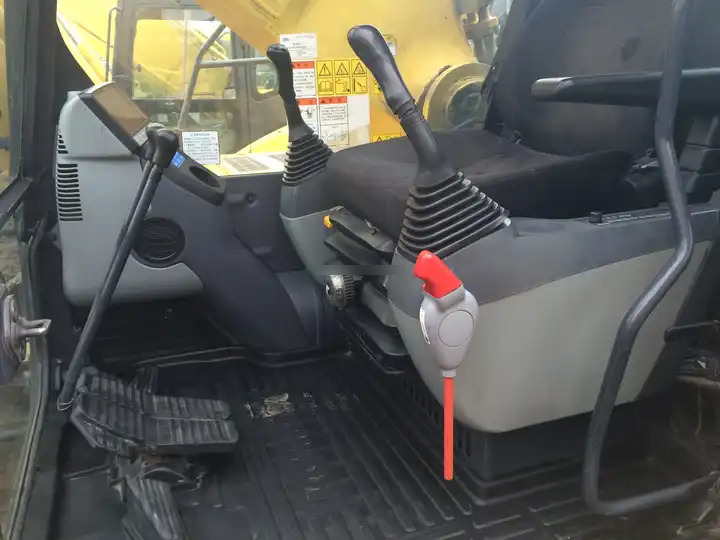 Used Komatsu excavator Pc450-8 in good condition for sale - حفار زحاف: صورة 3 Used Komatsu excavator Pc450-8 in good condition for sale - حفار زحاف: صورة 3