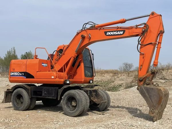 Wheel Digging Crawler Excavator Used Doosan150W Dh150W Dh150W-7 / Second-Hand Korea Engine Doosan Dh 150 150W-7 Doosan150 - حفارة دولاب: صورة 2 Wheel Digging Crawler Excavator Used Doosan150W Dh150W Dh150W-7 / Second-Hand Korea Engine Doosan Dh 150 150W-7 Doosan150 - حفارة دولاب: صورة 2