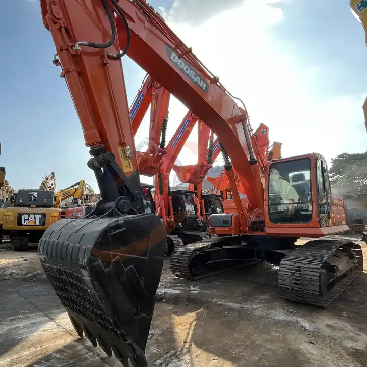 Competitive Used Machinery Doosan300 dx300lc Hydraulic Crawler Backhoe Digger 30ton Used Excavator Doosan DX300LC - حفار زحاف: صورة 2 Competitive Used Machinery Doosan300 dx300lc Hydraulic Crawler Backhoe Digger 30ton Used Excavator Doosan DX300LC - حفار زحاف: صورة 2