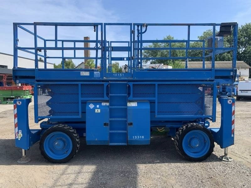 Genie GS4390 - 15,11m, diesel, 4x4 - رافعة هيدروليكية مقصية: صورة 3 Genie GS4390 - 15,11m, diesel, 4x4 - رافعة هيدروليكية مقصية: صورة 3
