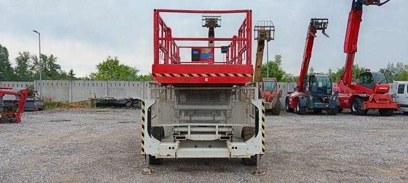 Genie GS4390 - 15,11m, diesel, 4x4 - رافعة هيدروليكية مقصية: صورة 3 Genie GS4390 - 15,11m, diesel, 4x4 - رافعة هيدروليكية مقصية: صورة 3