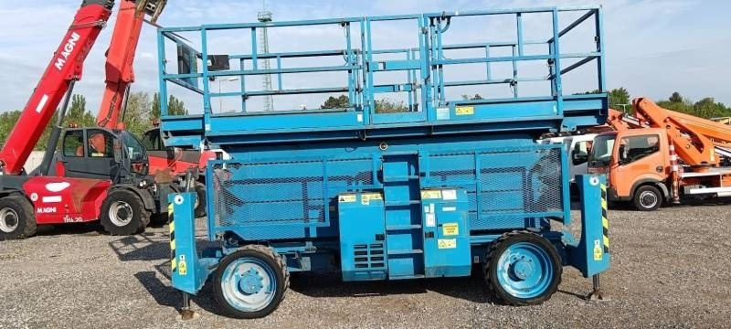 Genie GS5390 - 18m - 4x4 - Diesel - رافعة هيدروليكية مقصية: صورة 4 Genie GS5390 - 18m - 4x4 - Diesel - رافعة هيدروليكية مقصية: صورة 4