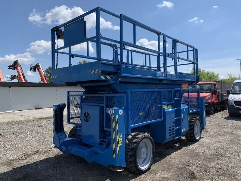 Genie GS5390 - 18m - 4x4 - Diesel - رافعة هيدروليكية مقصية: صورة 2 Genie GS5390 - 18m - 4x4 - Diesel - رافعة هيدروليكية مقصية: صورة 2