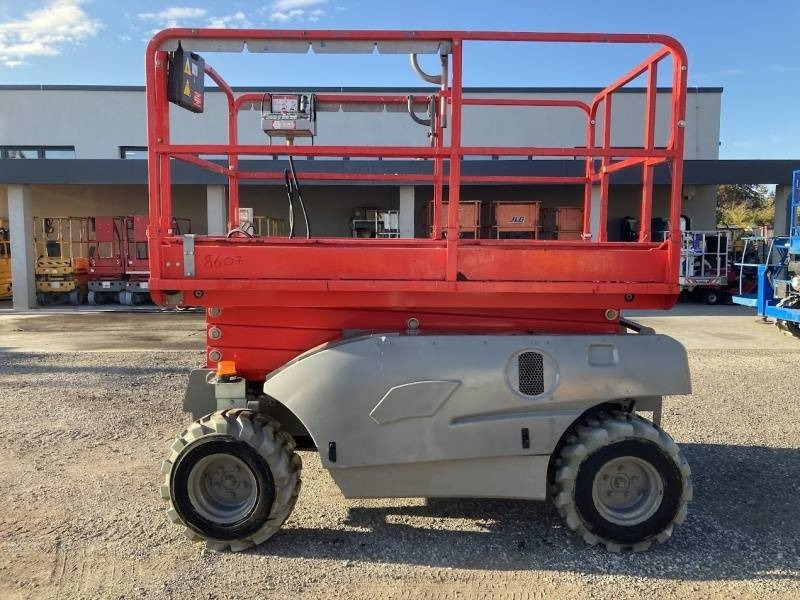 Haulotte Compact 10 RTE - 4x4, 10m, electric - *NEW BATTERY - رافعة هيدروليكية مقصية: صورة 4 Haulotte Compact 10 RTE - 4x4, 10m, electric - *NEW BATTERY - رافعة هيدروليكية مقصية: صورة 4