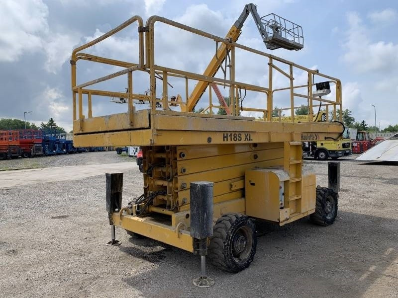 Haulotte H18SXL - 18m - 4x4 - 500 kg - رافعة هيدروليكية مقصية: صورة 2 Haulotte H18SXL - 18m - 4x4 - 500 kg - رافعة هيدروليكية مقصية: صورة 2