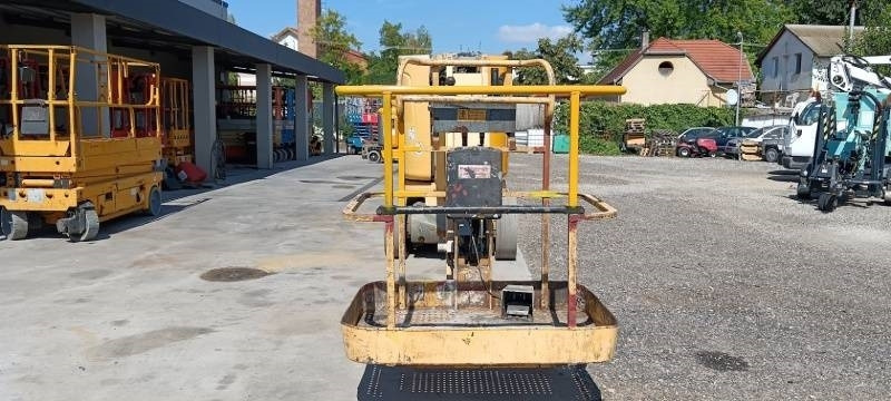 Haulotte HA12CJ+ - 11,7 m, electric - شاحنة ذراع مفصلي: صورة 3 Haulotte HA12CJ+ - 11,7 m, electric - شاحنة ذراع مفصلي: صورة 3