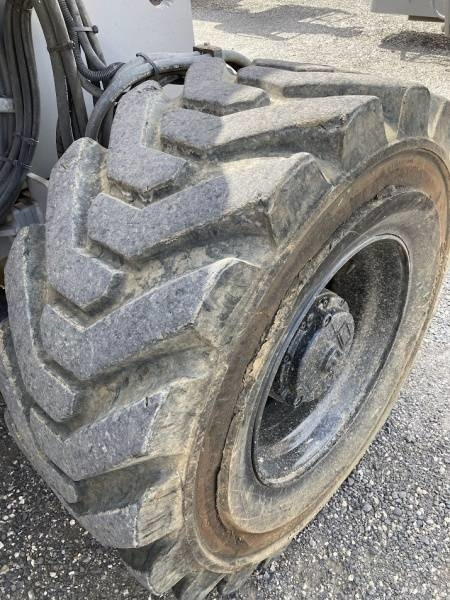 شاحنة ذراع مفصلي Haulotte HA41PX - 41,5 m - 4x4x4: صورة 16 شاحنة ذراع مفصلي Haulotte HA41PX - 41,5 m - 4x4x4: صورة 16